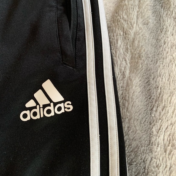 Women’s adidas sweatpants w/ stripes - Picture 3 of 6